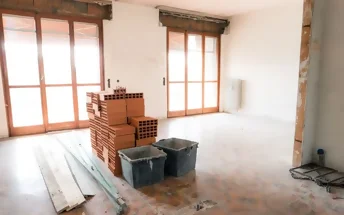 cuánto cuesta tirar una pared