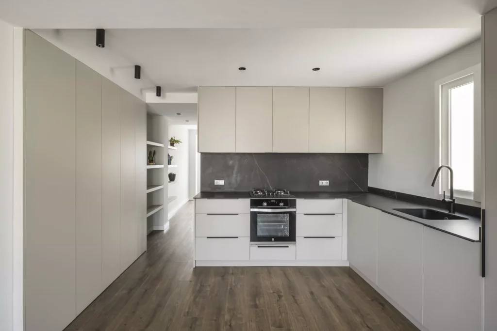 Reforma de vivienda estilo Moderno en Extramurs, Valencia