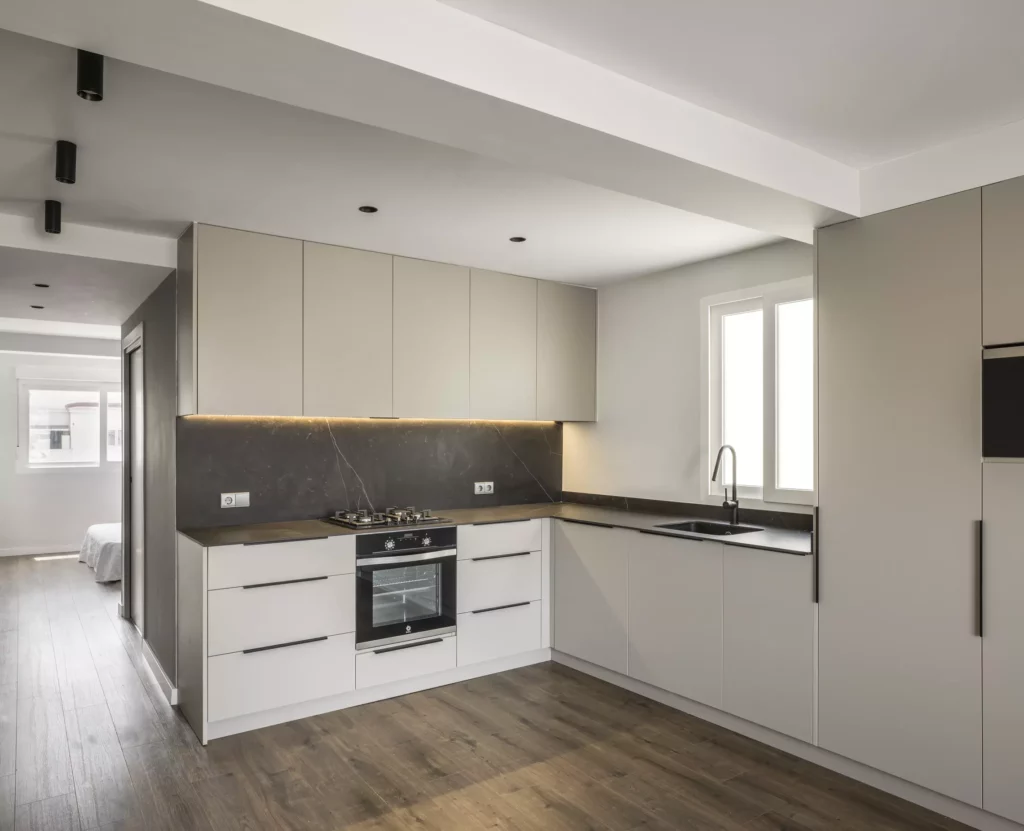 Reforma de vivienda estilo Moderno en Extramurs, Valencia