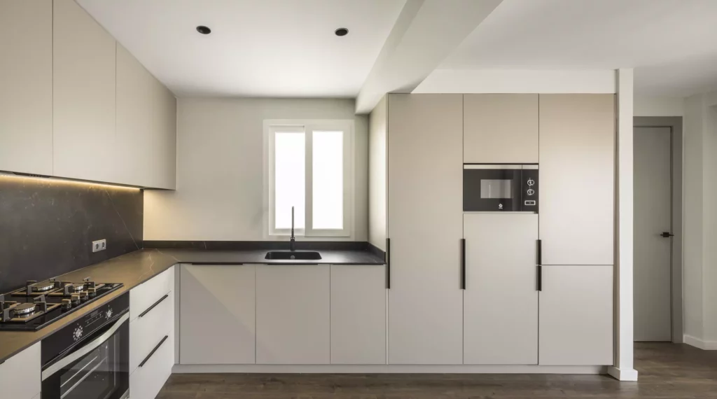 Reforma de vivienda estilo Moderno en Extramurs, Valencia
