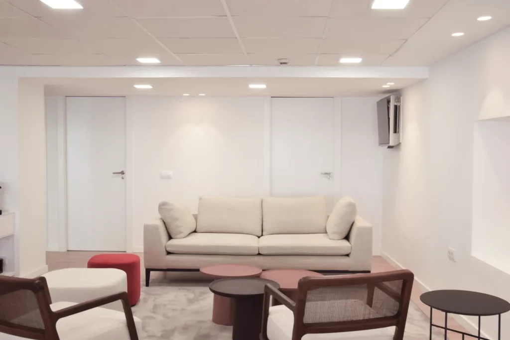 Reforma de oficinas en Aeropuerto de Valencia