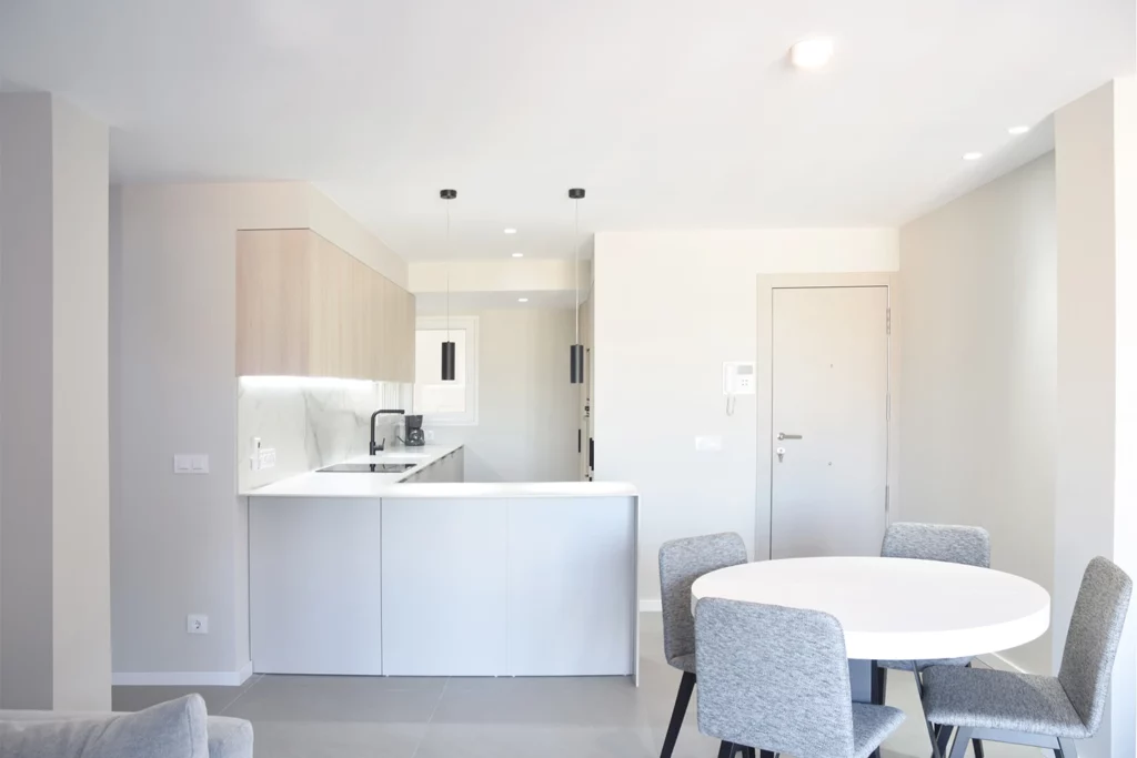 Reforma de piso estilo mediterráneo en Camins al Grau, Valencia