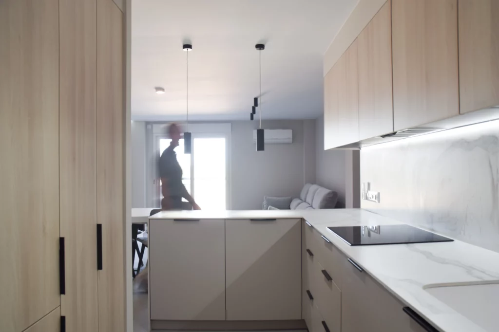 Reforma de piso estilo mediterráneo en Camins al Grau, Valencia