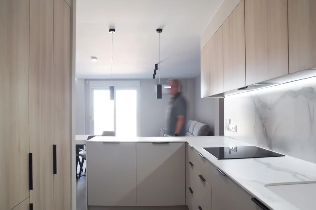 Reforma de piso estilo mediterráneo en Camins al Grau, Valencia