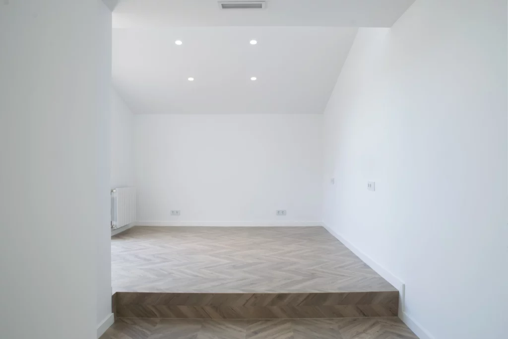Reforma integral de piso estilo Moderno en Ciutat Jardí, Valencia