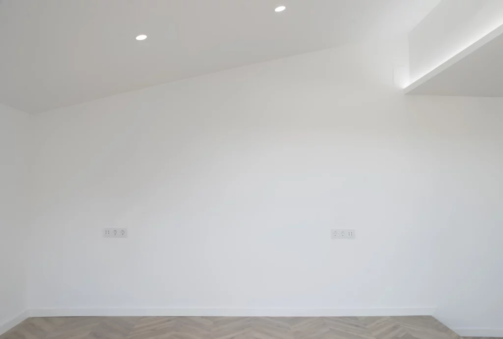 Reforma integral de piso estilo Moderno en Ciutat Jardí, Valencia