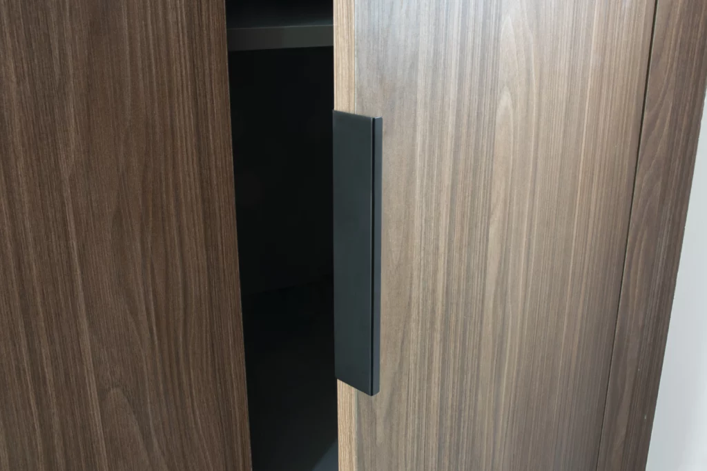 Reforma integral de piso estilo Moderno en Ciutat Jardí, Valencia