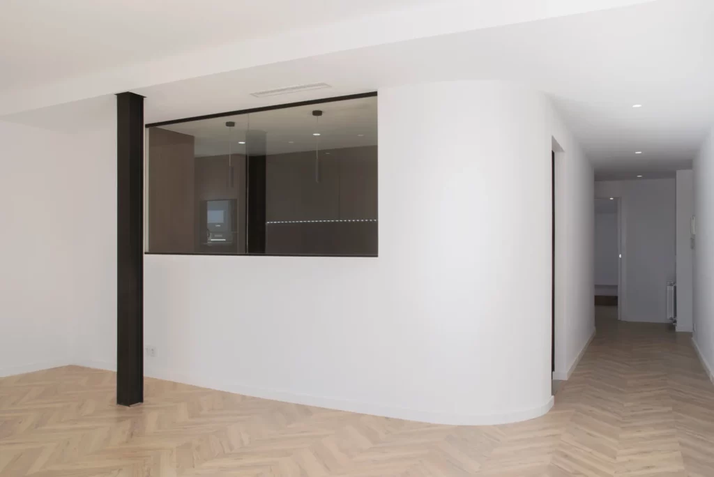 Reforma integral de piso estilo Moderno en Ciutat Jardí, Valencia