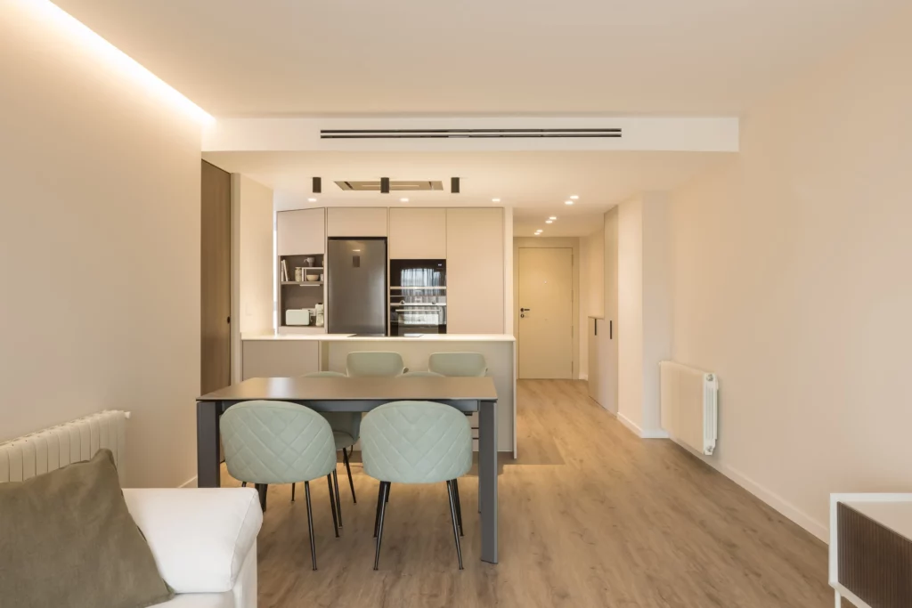 Reforma de piso estilo Contemporáneo en Albors, Valencia