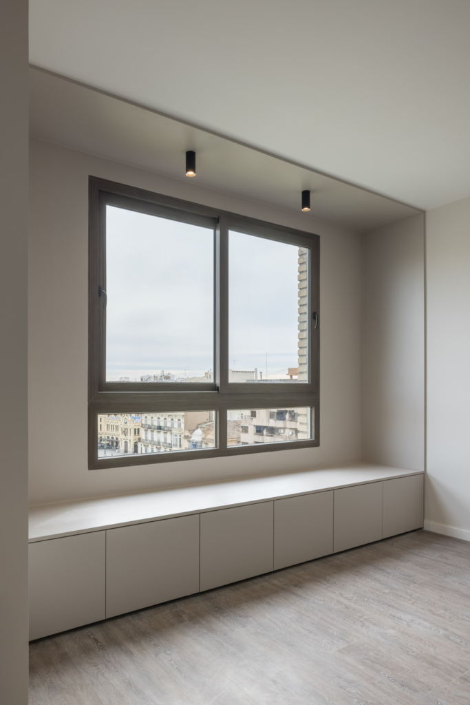 Reforma integral de vivienda estilo Industrial en Ciutat Vella, Valencia