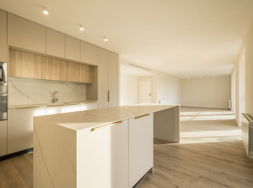 Reforma integral estilo Contemporáneo en Ensanche, Valencia