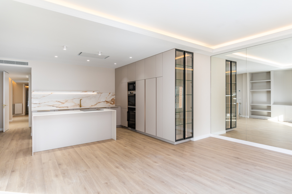 Reforma integral estilo Minimalista en El Retiro, Madrid