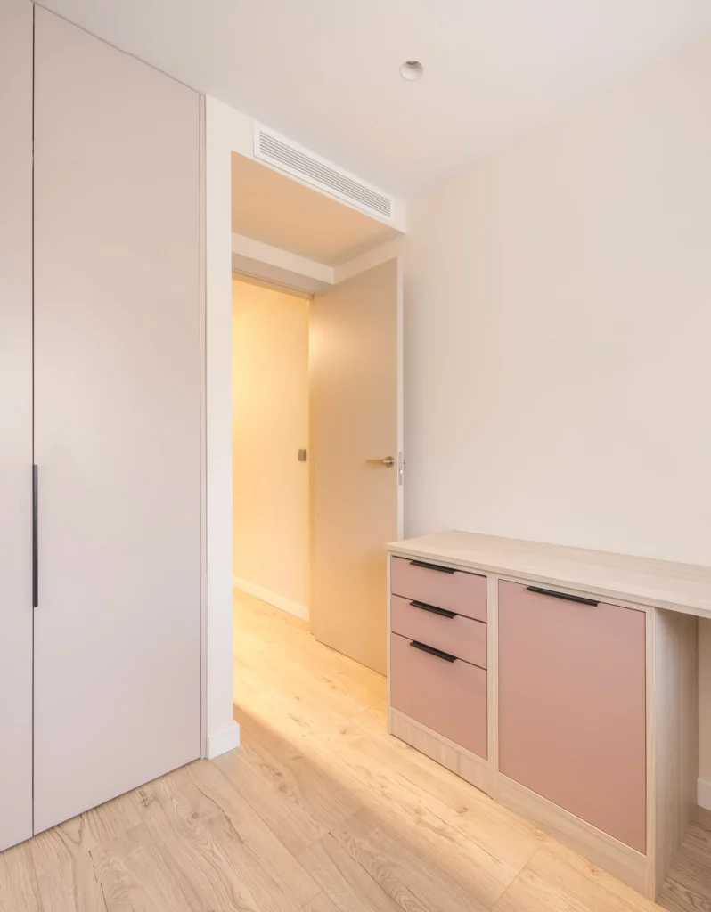 Reforma de piso estilo Contemporáneo en Teatinos, Málaga